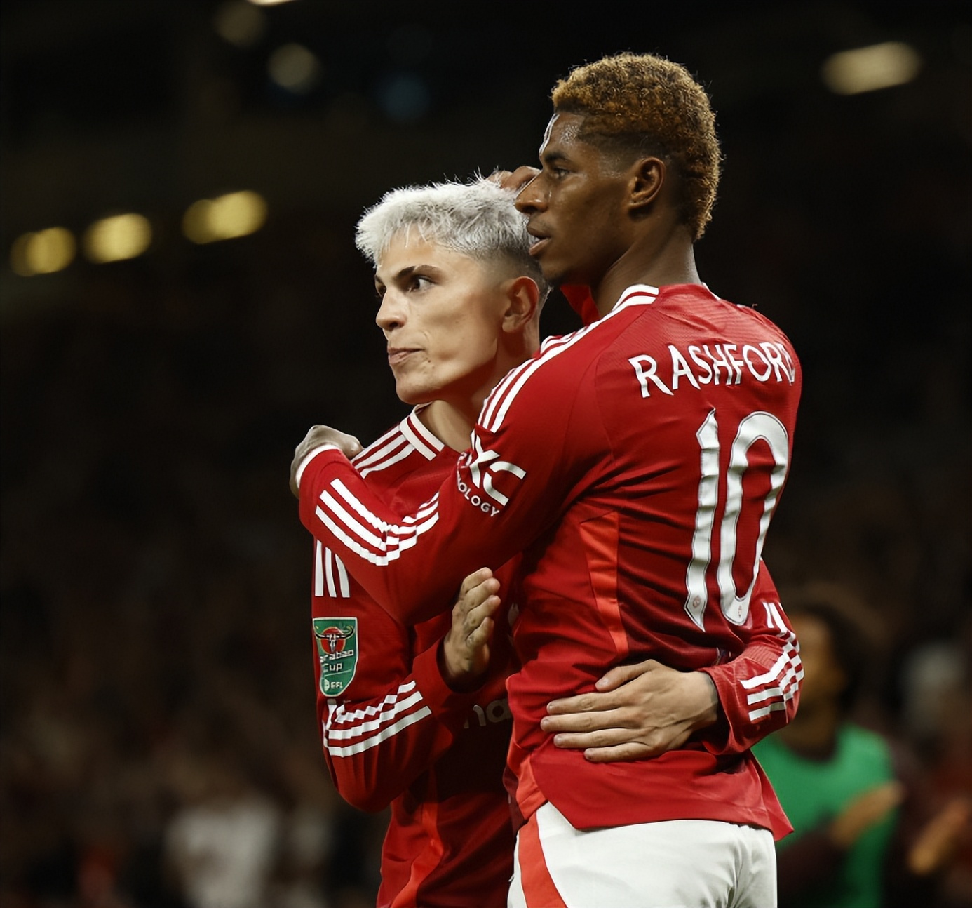 贝博登录入口 -包含今晨英超传出新动向，布莱顿迎来里程碑，管理层表态——信心回归，球队文化再被提及的词条